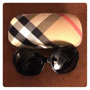 Burberry Sun Glasses